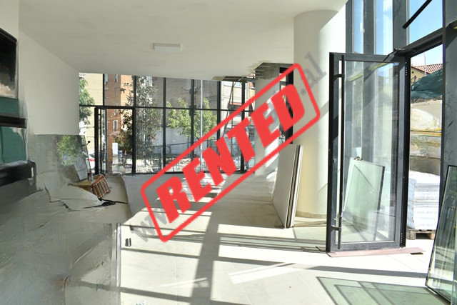 Store for rent in Mine Peza Street, very close to Durresi Street, in Tirana, Albania.
It is positio